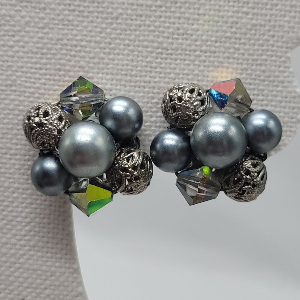 Vtg Gray Clip-On Bead Cluster Earrings Silver Filigree Faux Pearls AB Crystals